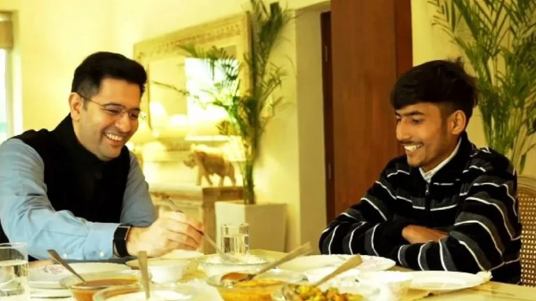 Raghav Chadha Warmly Hosts Delivery Boy Who Made 763 Rupees In Just 15 Hours