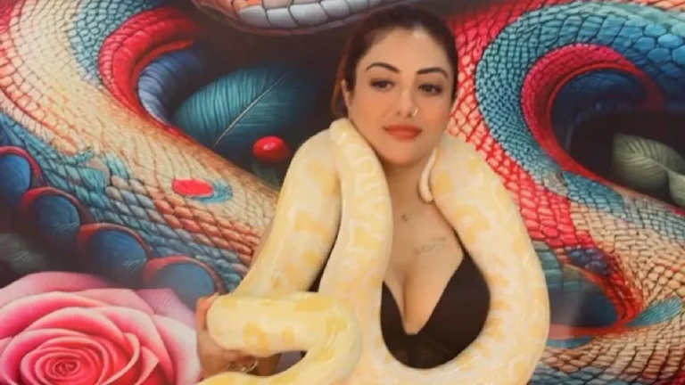 Khushi Mukherjee Wins Hearts With Effortless Style And Emerging As Fashion Icon